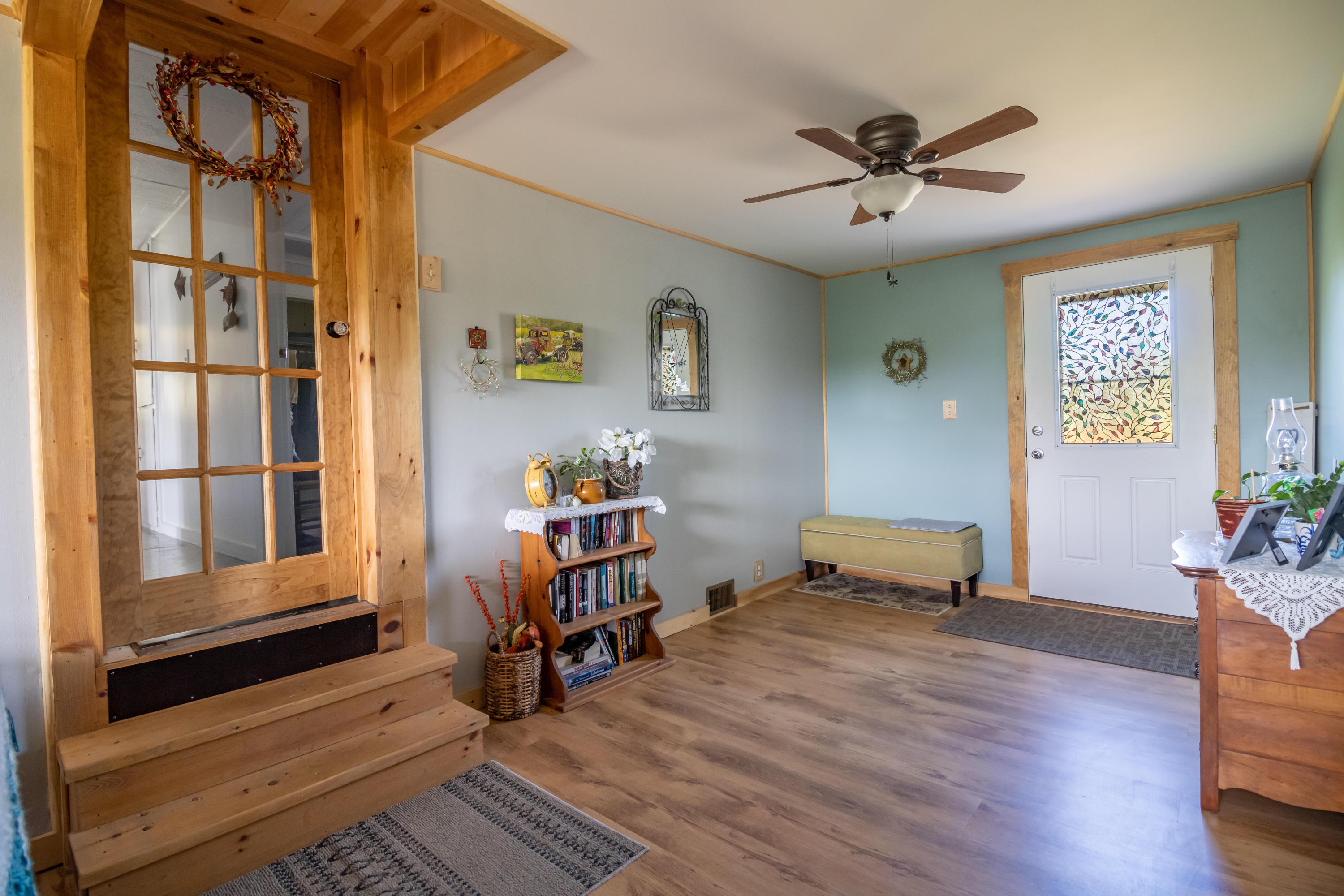 37 Marsh Stream Road Frankfort, ME 04438 - Photo 17 of 43 37 Marsh Stream Road Interiors-18