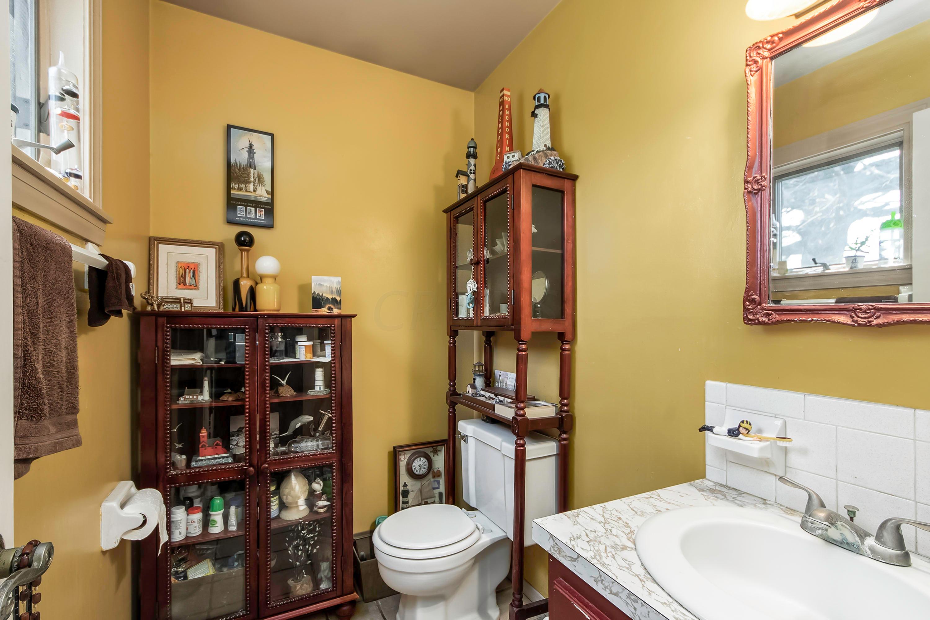 3068 Westwick Road Columbus, OH 43232 - Photo 18 of 39 Gallery Image 18