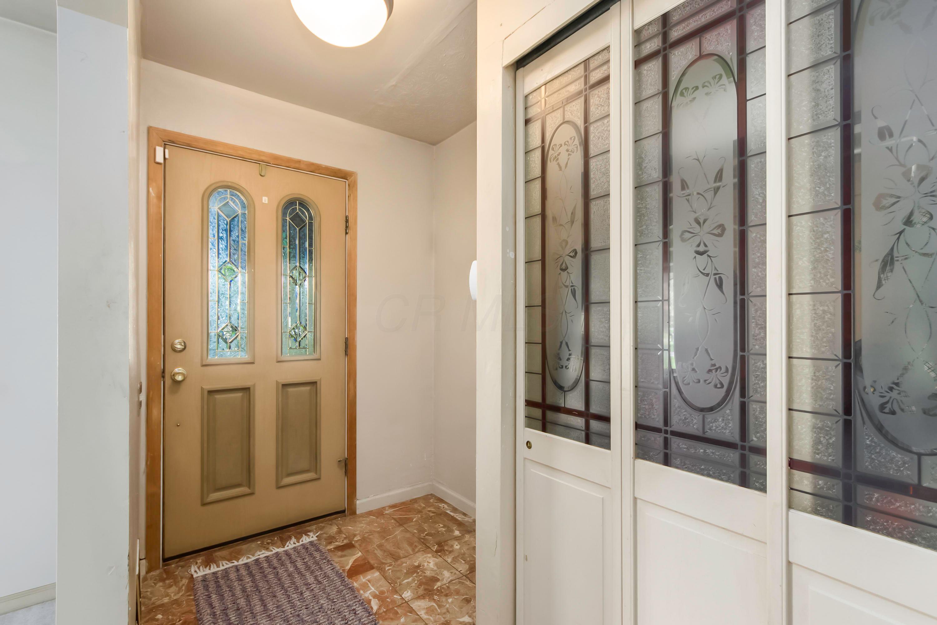 3068 Westwick Road Columbus, OH 43232 - Photo 4 of 39 Gallery Image 4