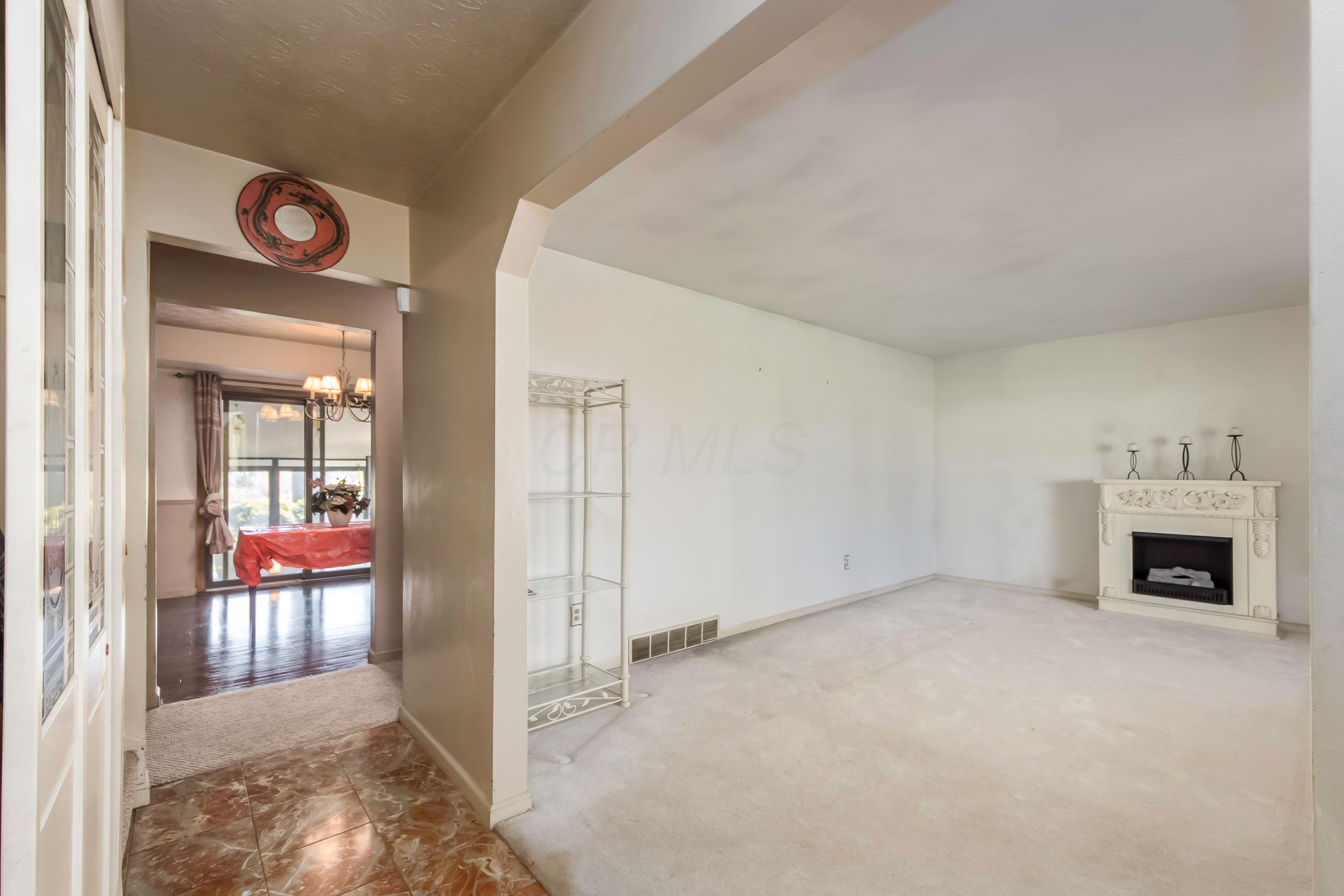 3068 Westwick Road Columbus, OH 43232 - Photo 5 of 39 Gallery Image 5
