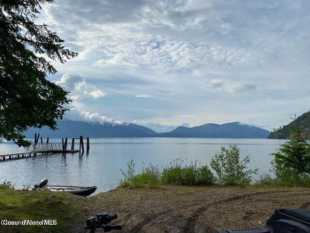 32 & 33 Kamloop Clark Fork, ID 83811 - Photo 1 of 10 County Boat Dock