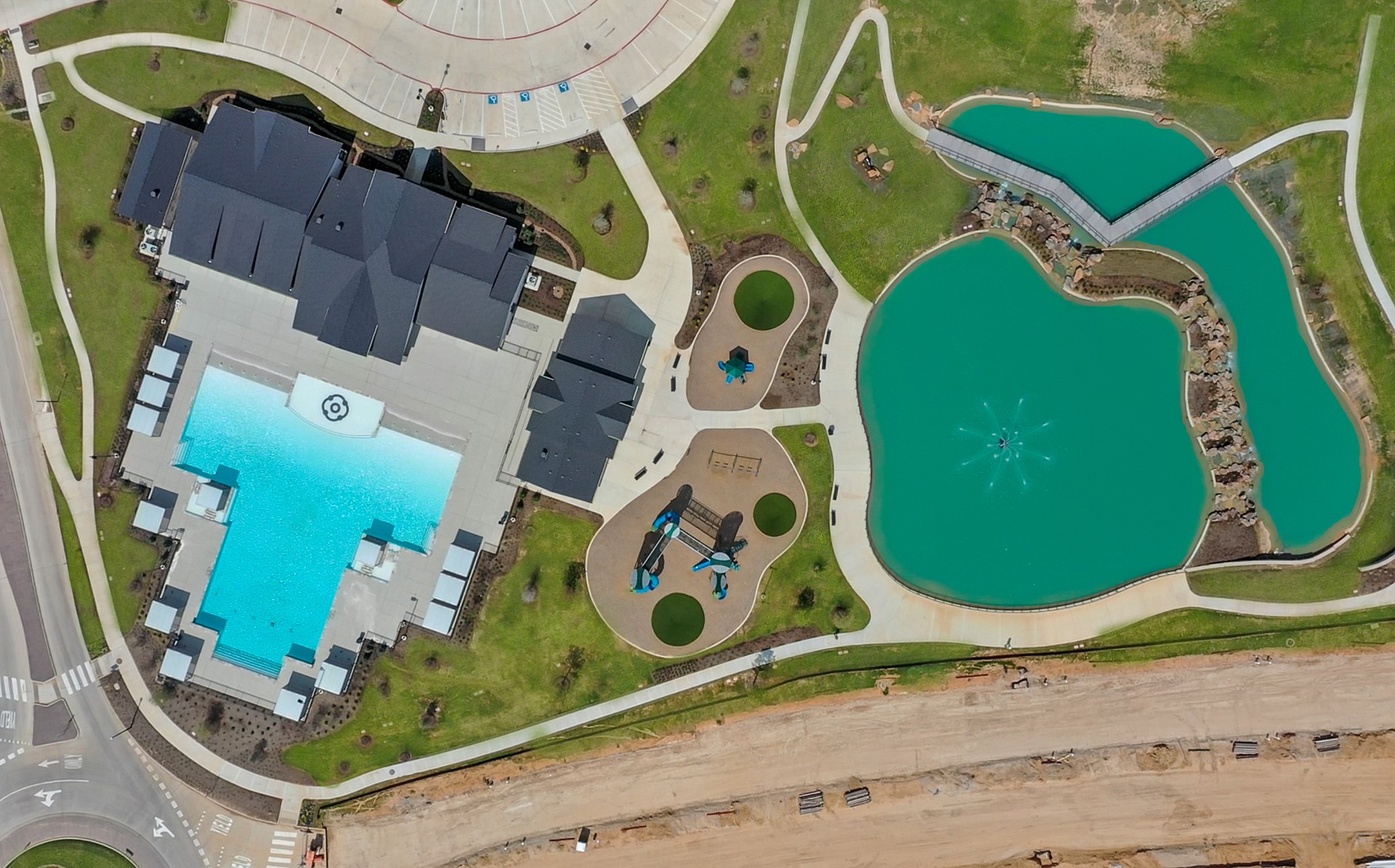 31319 Verona Ridge Drive Fulshear, TX 77441 - Photo 30 of 39 an aerial view of a and a swimming pool