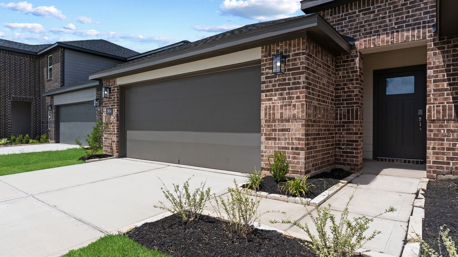 31319 Verona Ridge Drive Fulshear, TX 77441 - Photo 3 of 39 a front view of a house