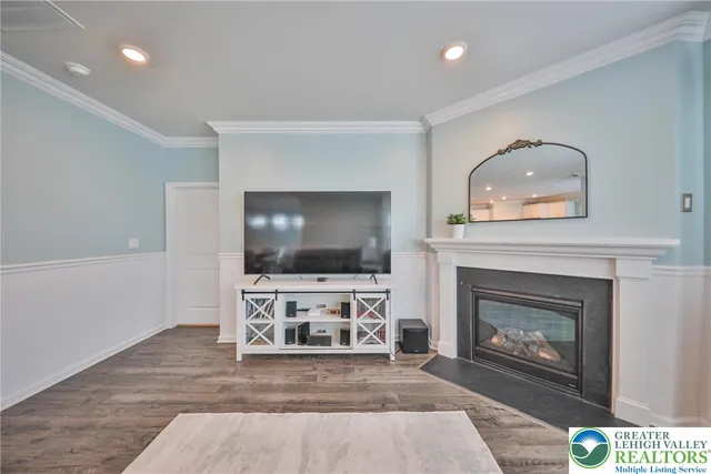 $549,900 | 8005 August Avenue, Breinigsville, PA 18031