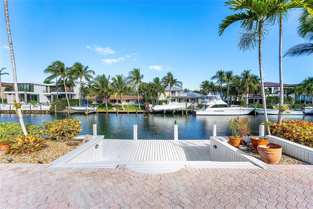 2443 Northeast 26th Street Lighthouse Point, FL 33064 - Photo 48 of 67 100' of waterfront
