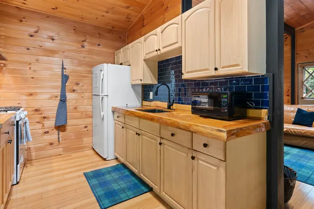 $479,900 | 33 Chandler Mountain Road, Intervale, NH 03845