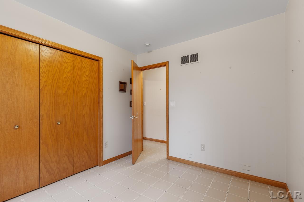12164 Clinton Road Clinton, MI 49236 - Photo 23 of 48 50131006-3ea8668f-9e0d-4c3c-b311-64d088701bd9.JPG