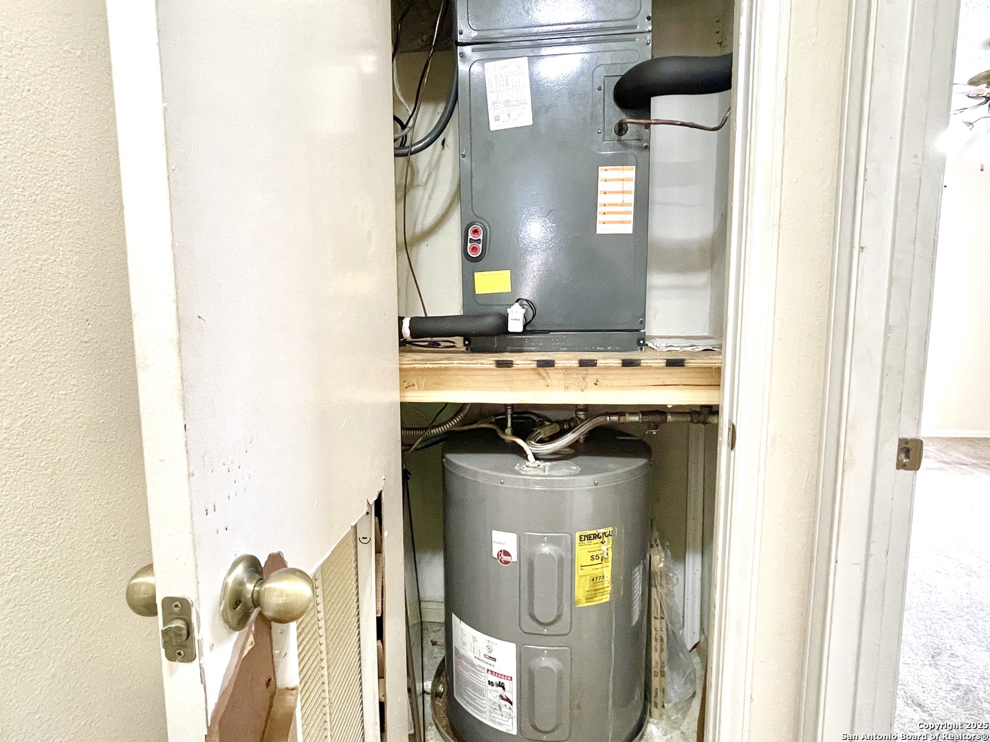 7738 Chambers Road, Unit 403 San Antonio, TX 78229 - Photo 31 of 37 a utility room with dryer and washer