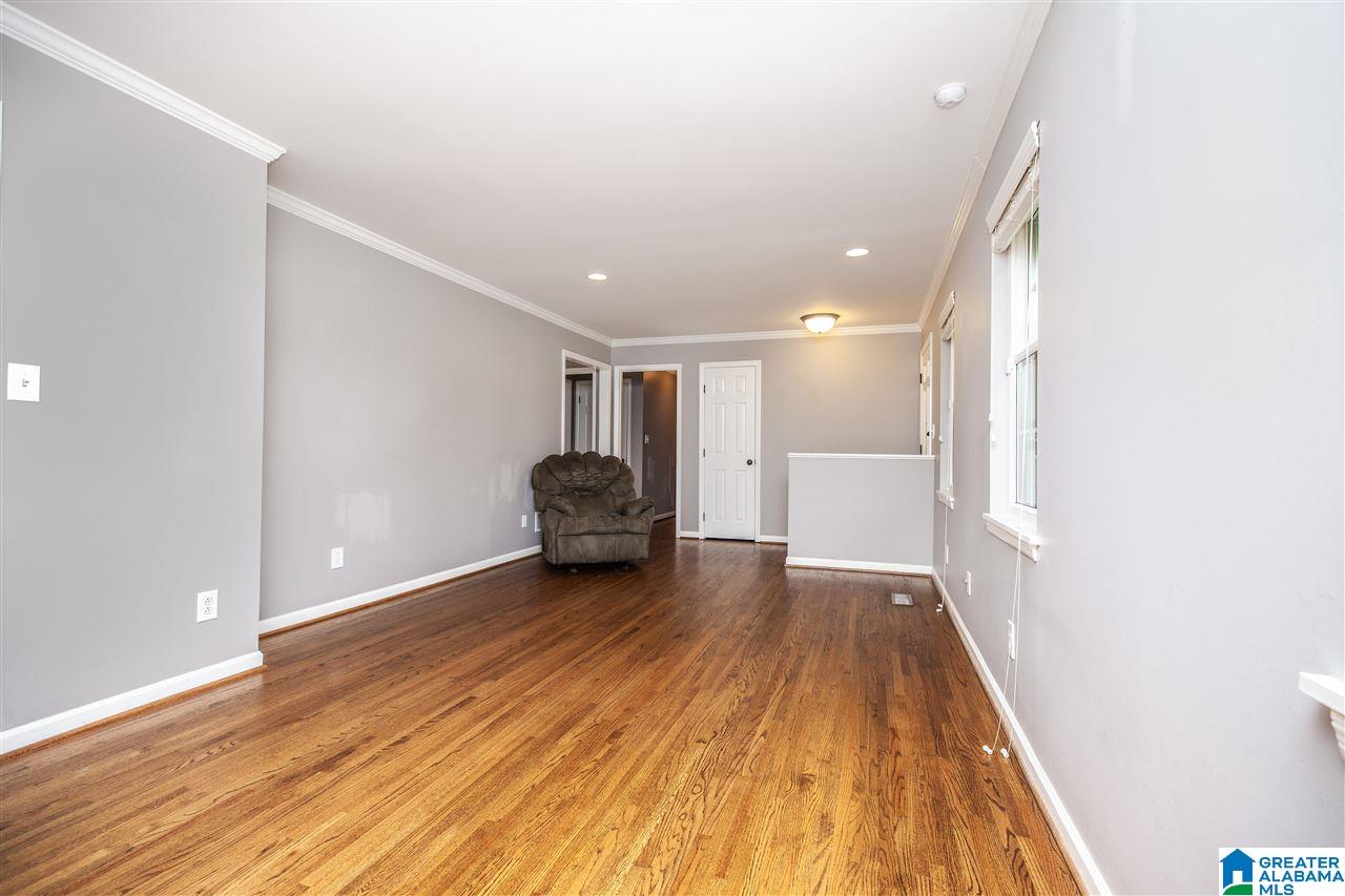 1340 Sumar Circle Birmingham, AL 35213 - Photo 4 of 43