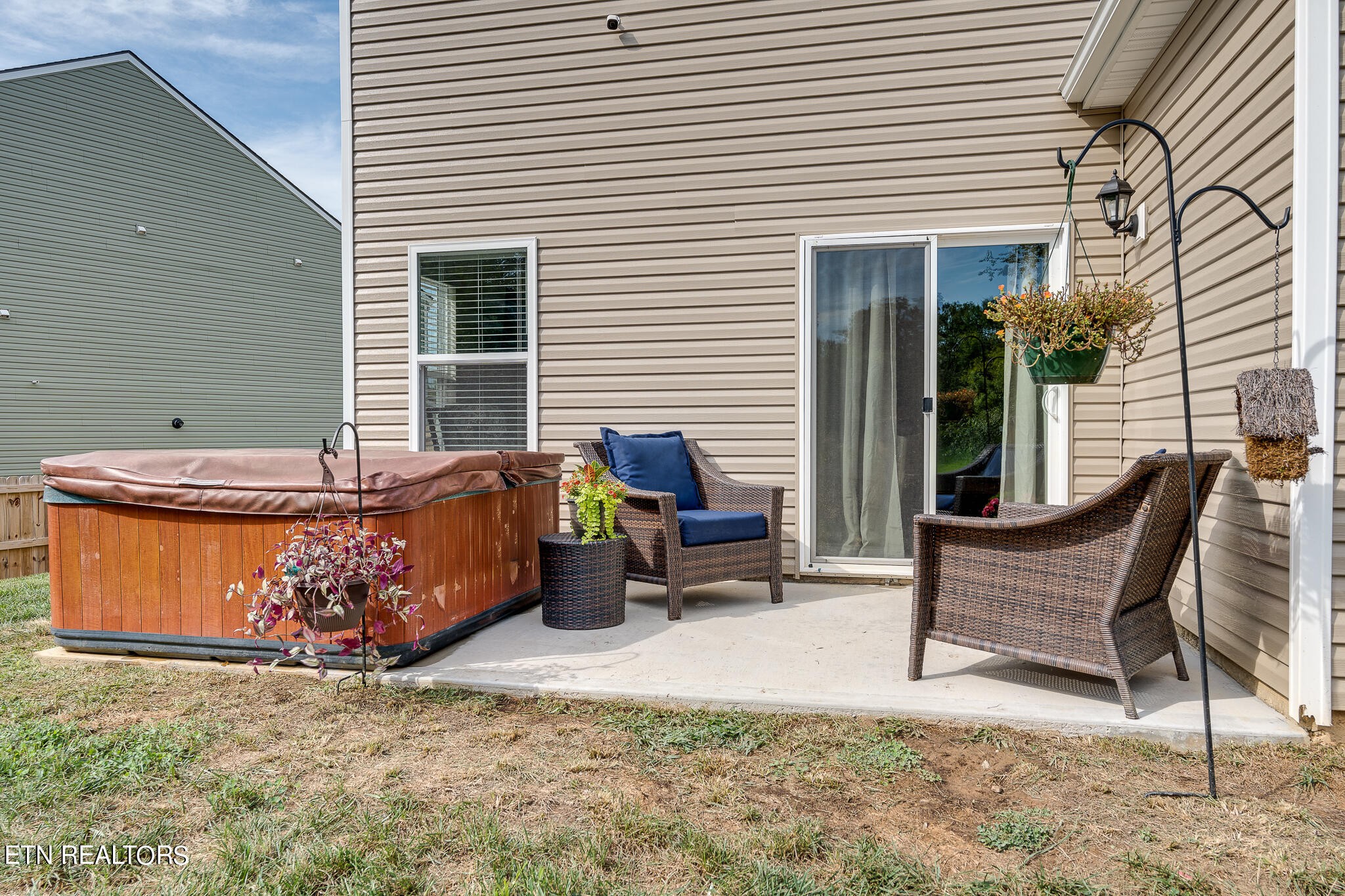 1117 Beacon Road Sevierville, TN 37876 - Photo 21 of 55 a view of a chairs in a patio