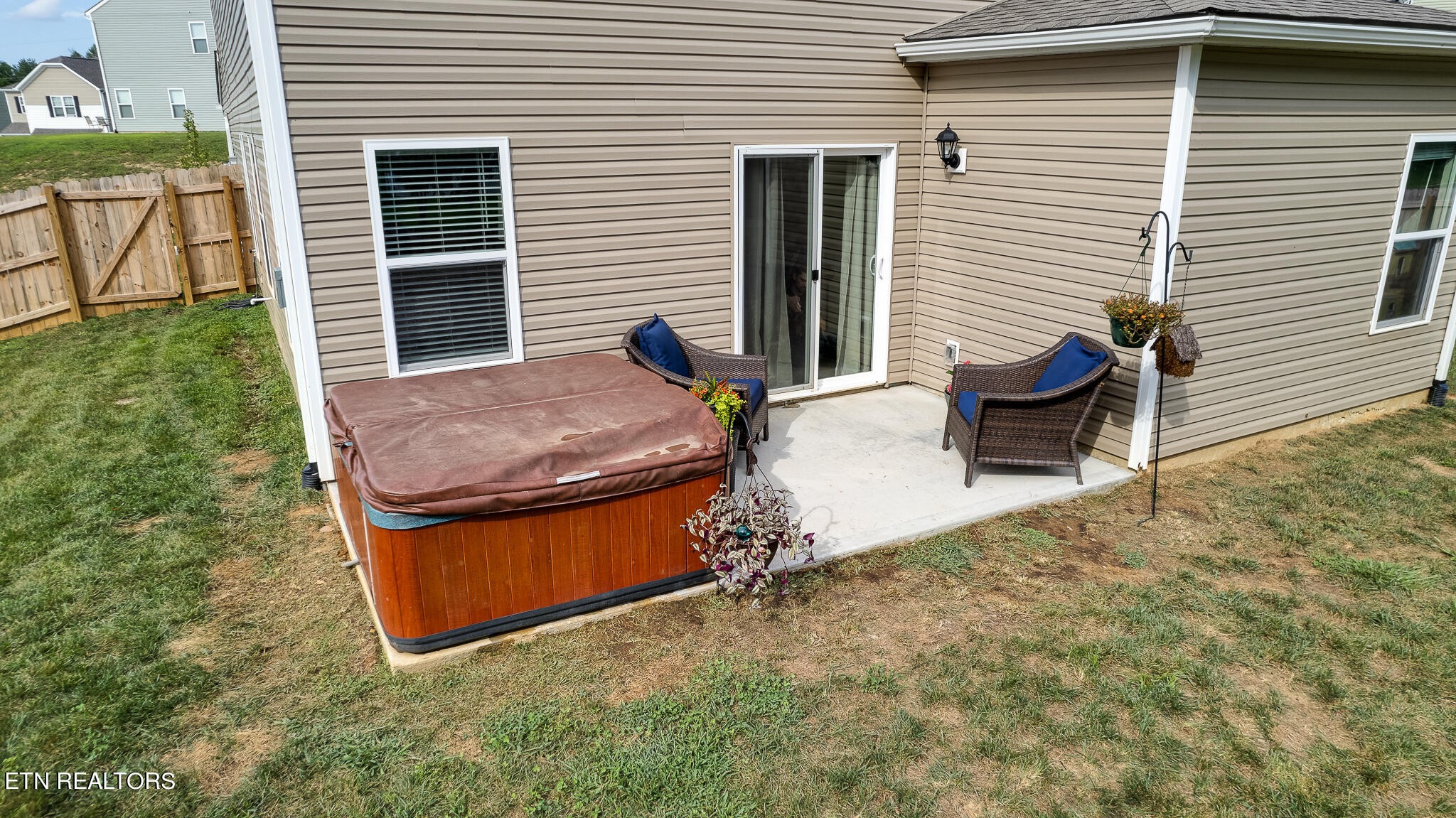 1117 Beacon Road Sevierville, TN 37876 - Photo 22 of 55 a backyard of house with outdoor seating