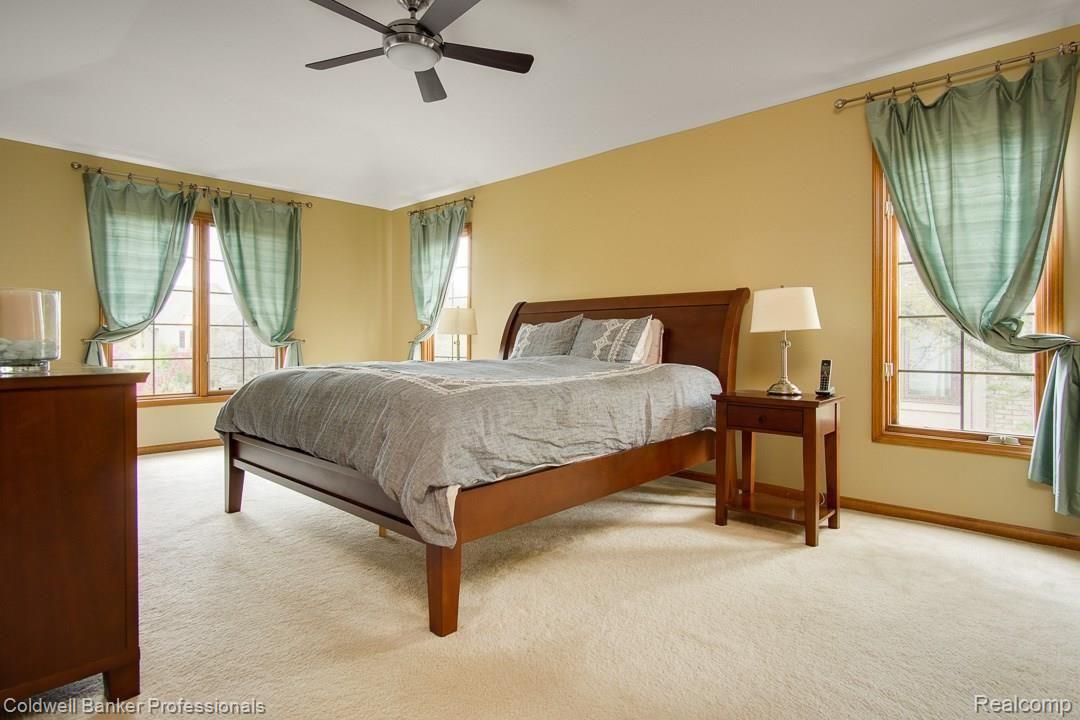 3679 Merriweather Lane Rochester, MI 48306 - Photo 17 of 34 3679-Merriweather-017.jpg