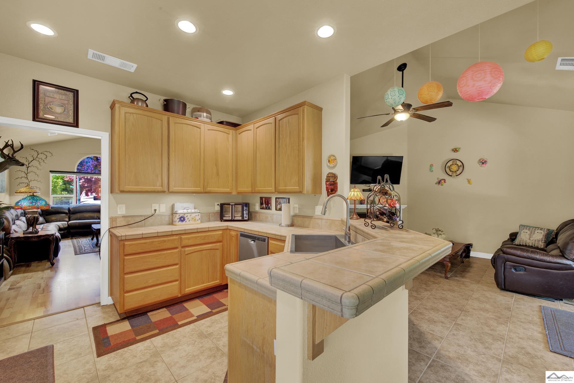 519 Fairview Avenue Corning, CA 96021 - Photo 33 of 75