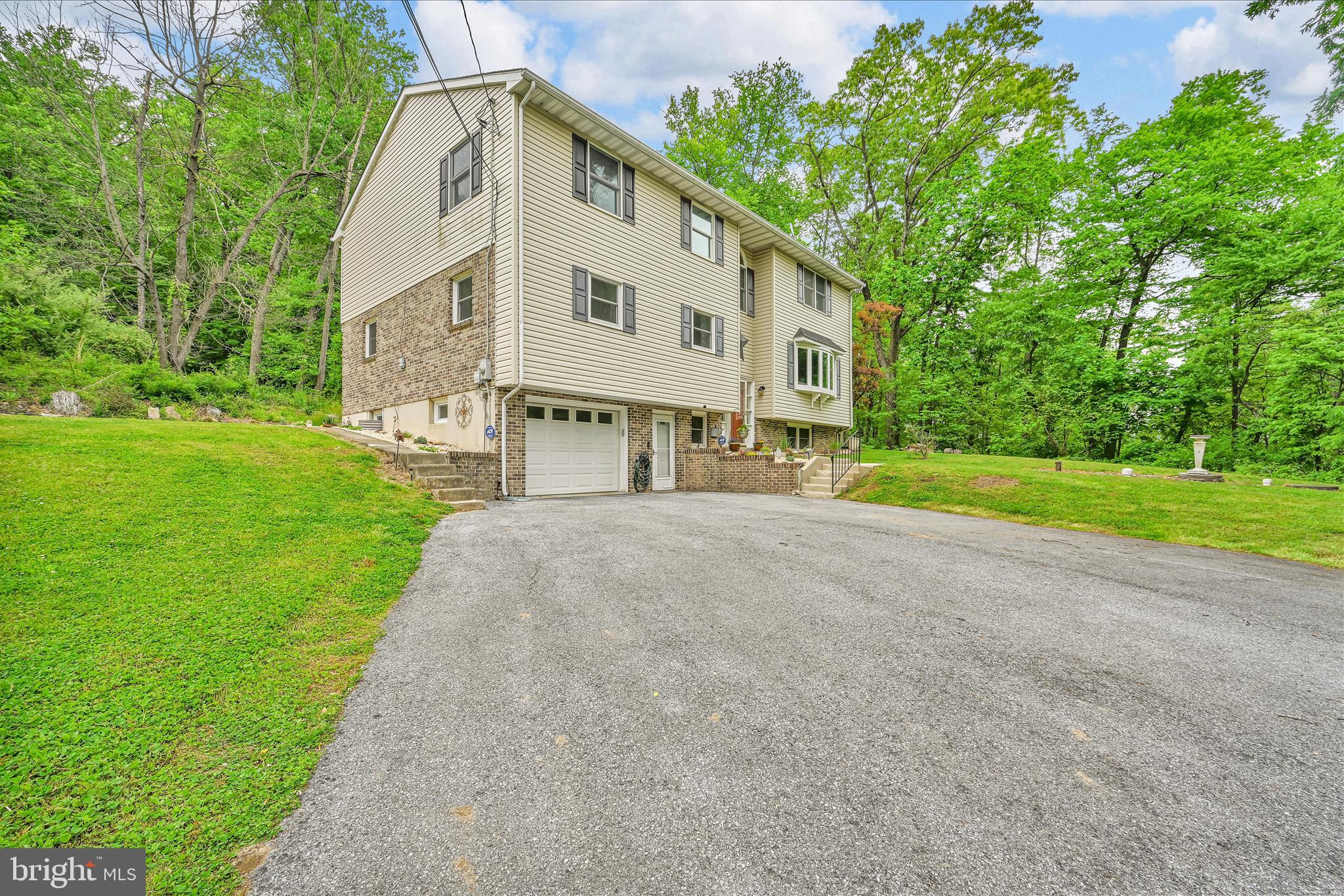 5220 Oley Turnpike Road Reading, PA 19606 - Photo 16 of 85 Exterior Front