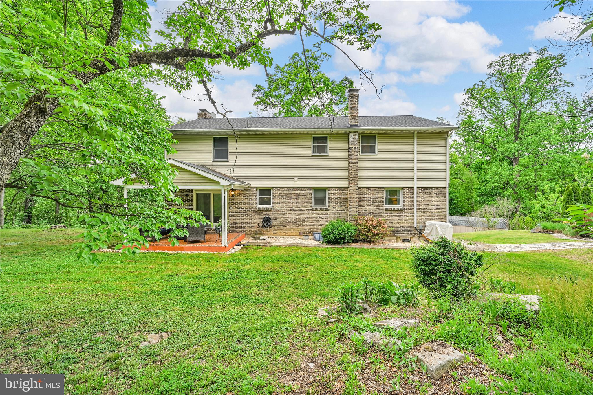 5220 Oley Turnpike Road Reading, PA 19606 - Photo 82 of 85 a front view of house with yard and green space