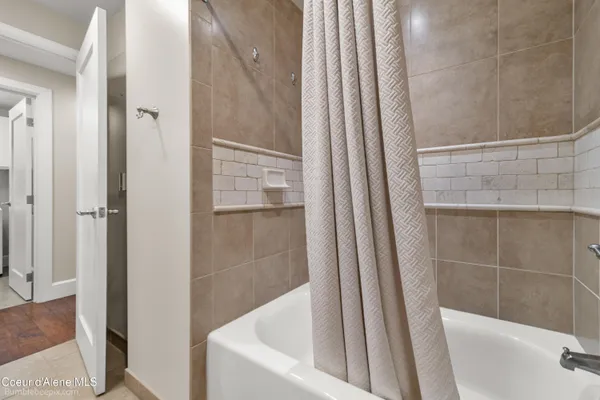 $2,588,000 | 702 Sandpoint Avenue, Unit 7306, Sandpoint, ID 83864