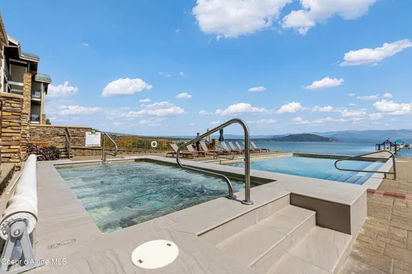 $2,588,000 | 702 Sandpoint Avenue, Unit 7306, Sandpoint, ID 83864
