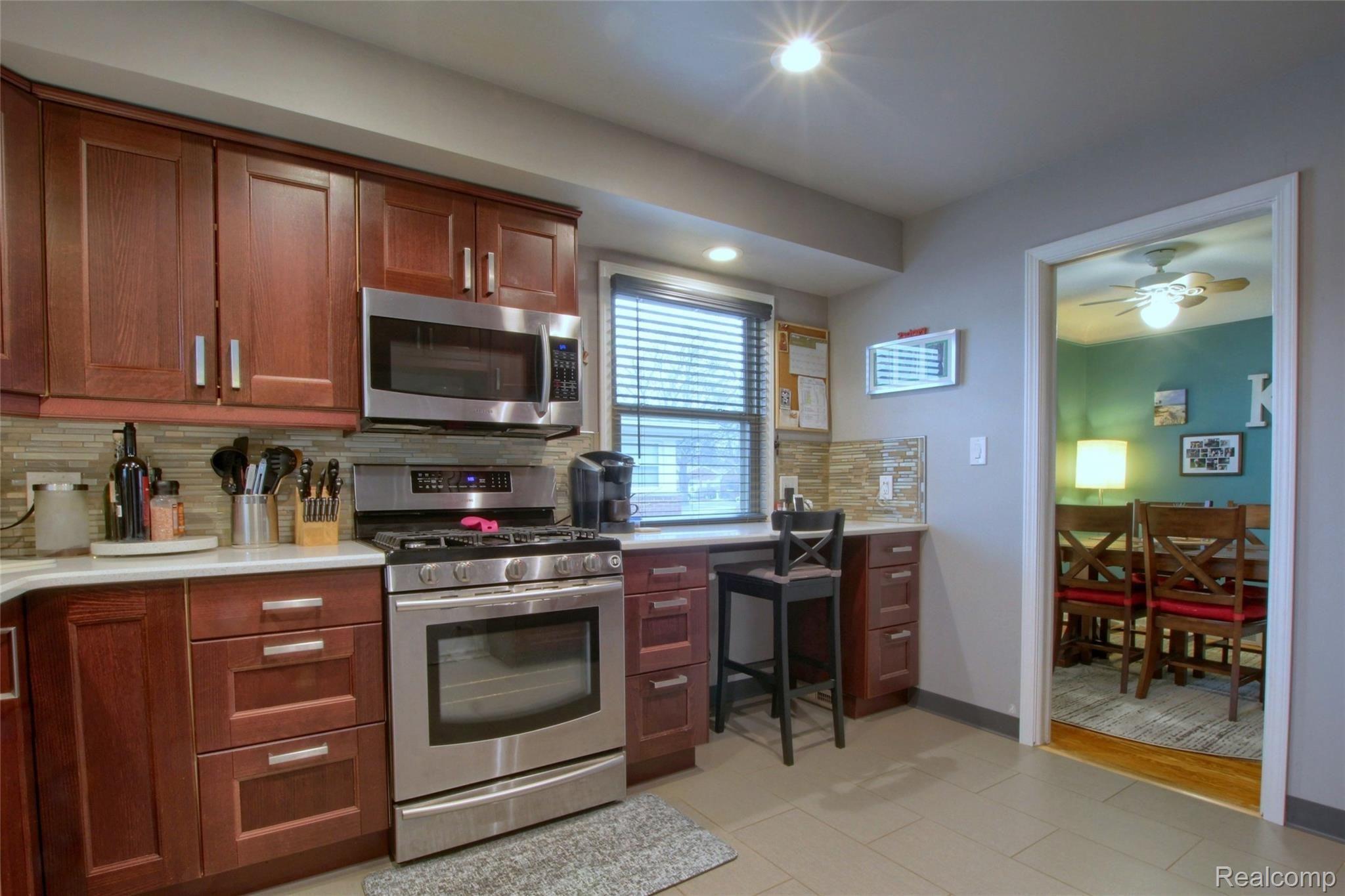 9300 Reeck Road Allen Park, MI 48101 - Photo 10 of 26 10-Kitchen-3rd-View.jpg