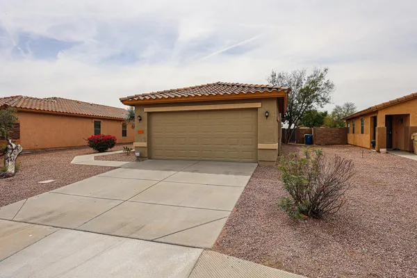 $1,795 | 25025 West Dove Mesa Drive, Buckeye, AZ 85326