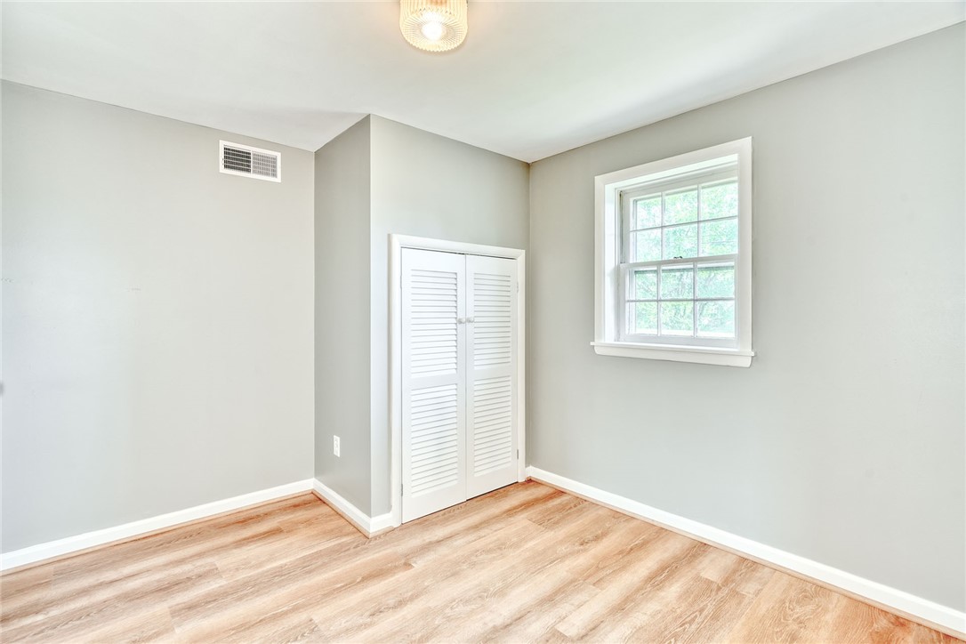 1815 Woodard Road Webster, NY 14580 - Photo 33 of 45 4TH BEDRM - CLOSET