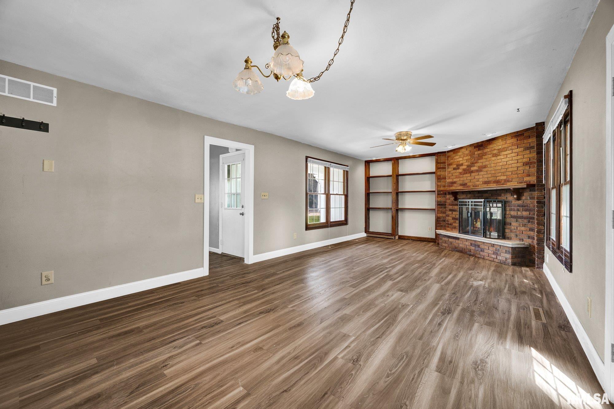 1883 Cornelia Road Galesburg, IL 61401 - Photo 30 of 52 Gallery Image 30