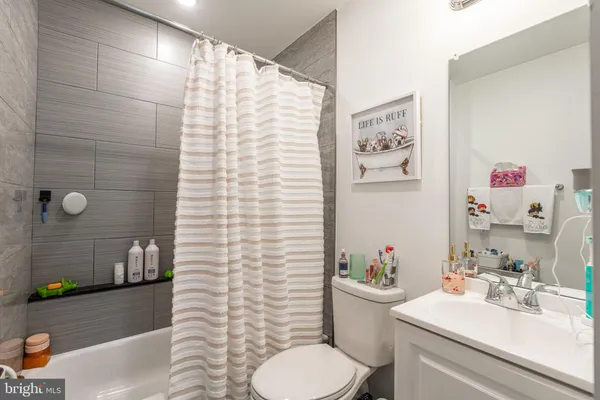 $2,850 | 2613 Federal Street, Unit C, Philadelphia, PA 19146