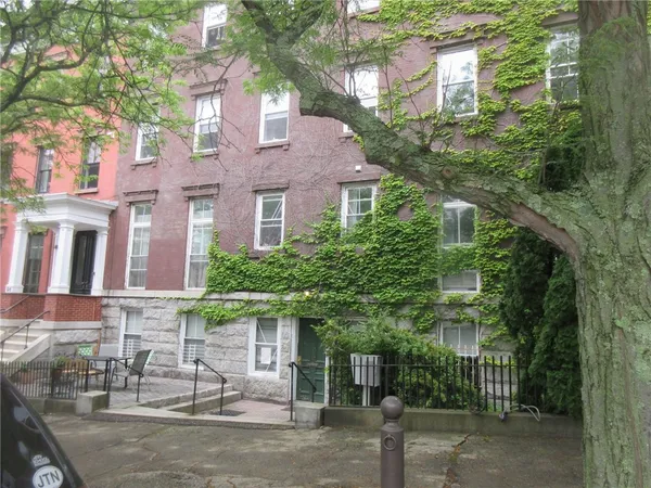 $2,195 | 100 Bowen Street, Unit 1W, Providence, RI 02906