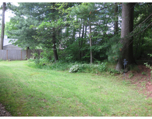 10 Hartshorne Road Wakefield, MA 01880 - Photo 7 of 7 Gallery Image 7