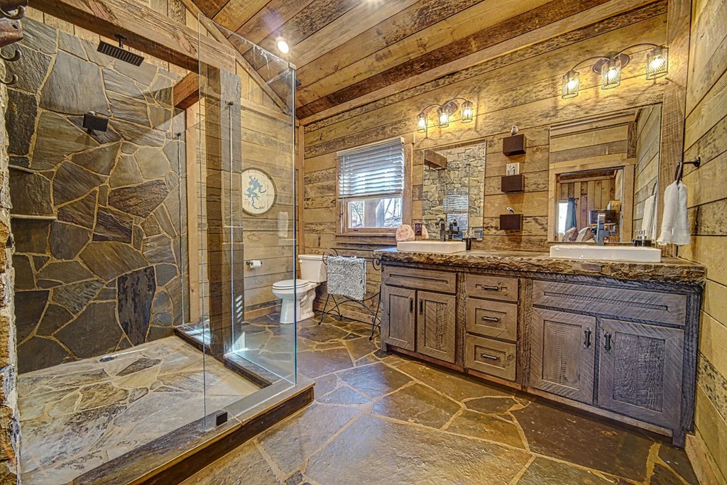 111 Price Circle Blue Ridge, GA 30513 - Photo 10 of 66