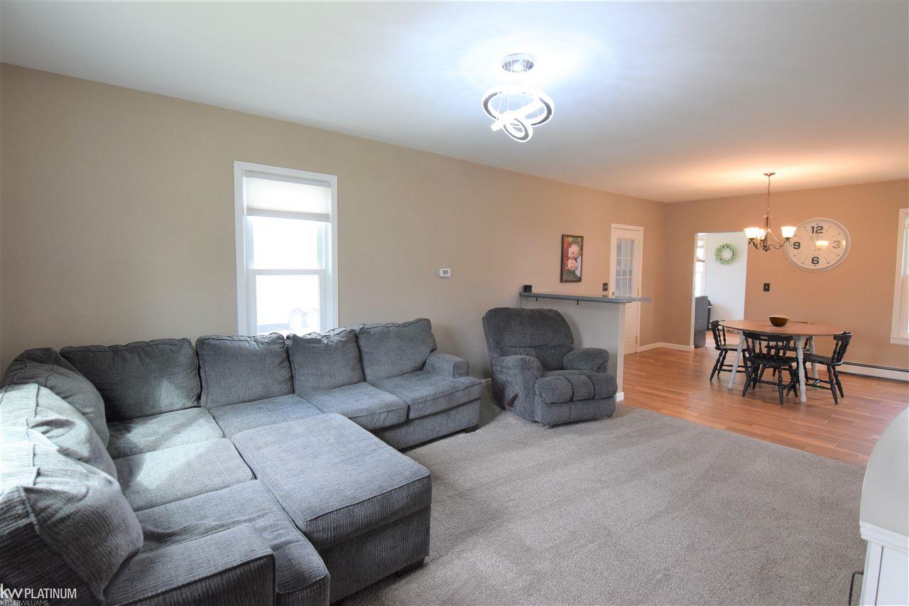 9228 Short Cut Road Fair Haven, MI 48023 - Photo 4 of 30 50069946-3.JPG