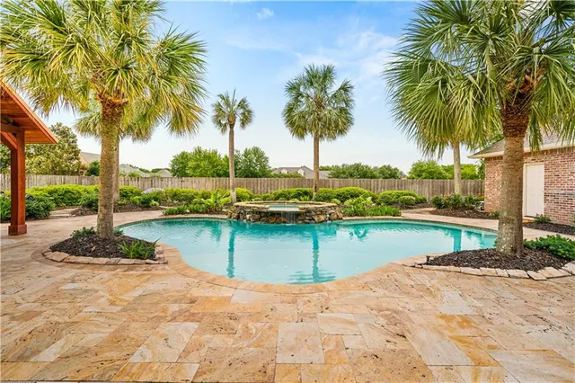 $659,000 | 6400 Genevieve Drive, Alexandria, LA 71301