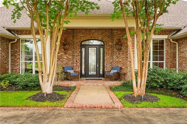 $659,000 | 6400 Genevieve Drive, Alexandria, LA 71301