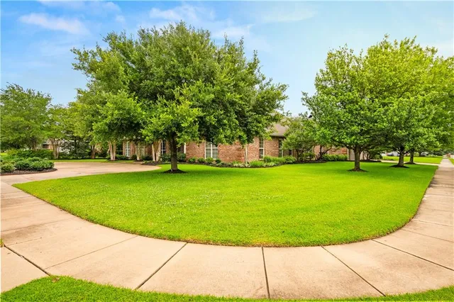 $659,000 | 6400 Genevieve Drive, Alexandria, LA 71301