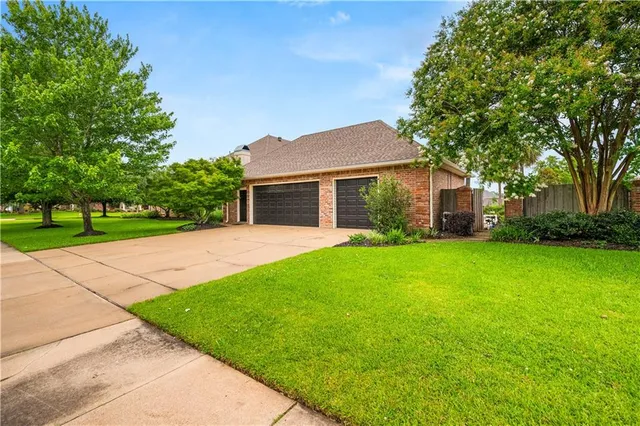 $659,000 | 6400 Genevieve Drive, Alexandria, LA 71301