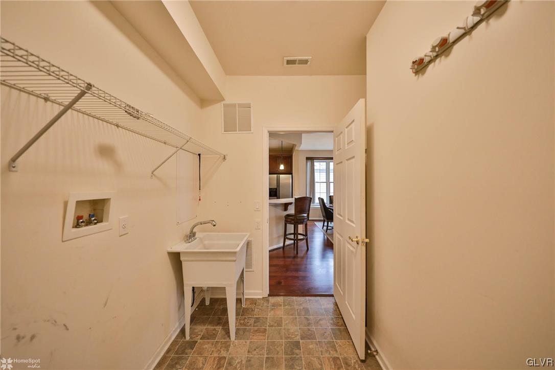 5423 Congress Way Bethlehem, PA 18017 - Photo 20 of 47