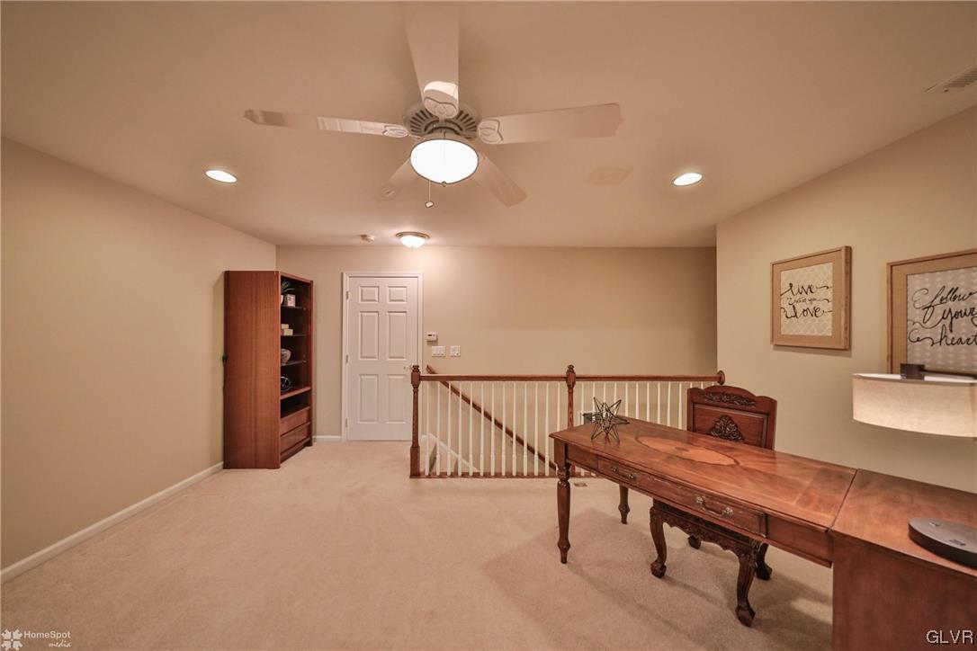 5423 Congress Way Bethlehem, PA 18017 - Photo 27 of 47