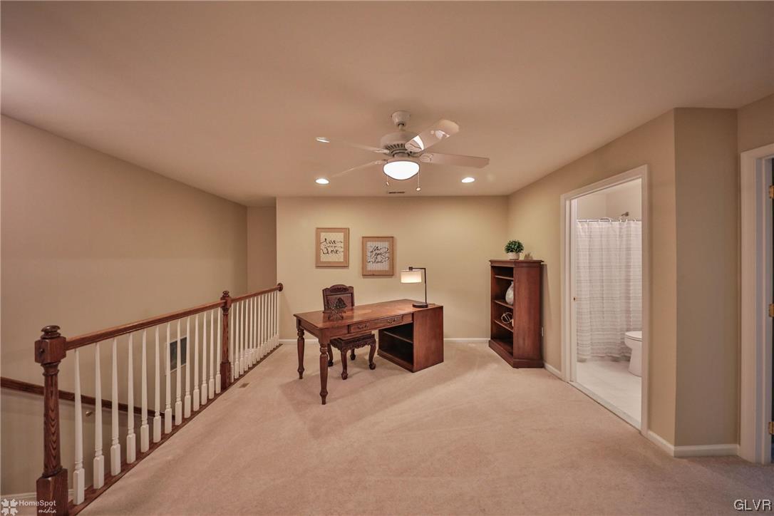 5423 Congress Way Bethlehem, PA 18017 - Photo 28 of 47