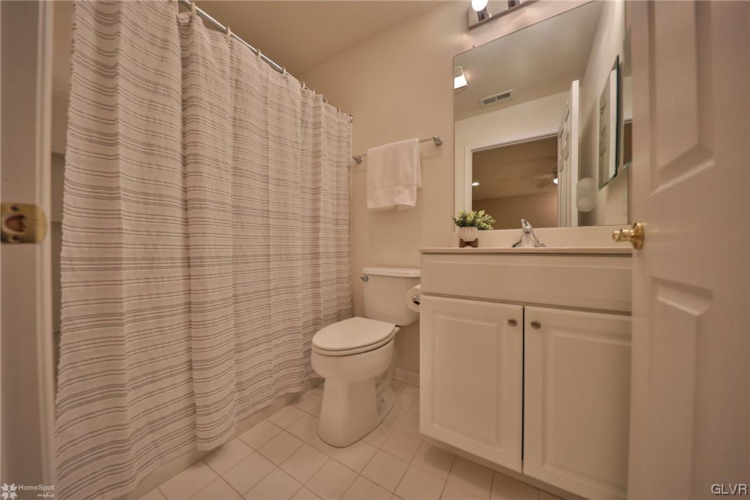 5423 Congress Way Bethlehem, PA 18017 - Photo 30 of 47