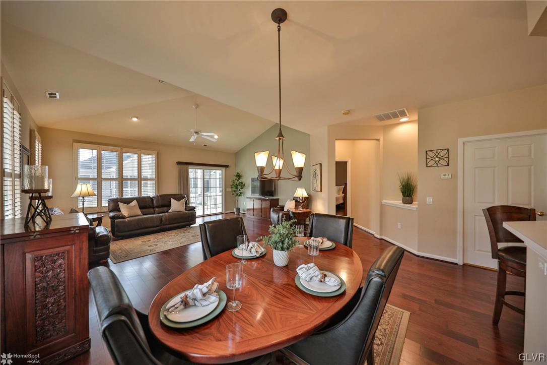 5423 Congress Way Bethlehem, PA 18017 - Photo 3 of 47