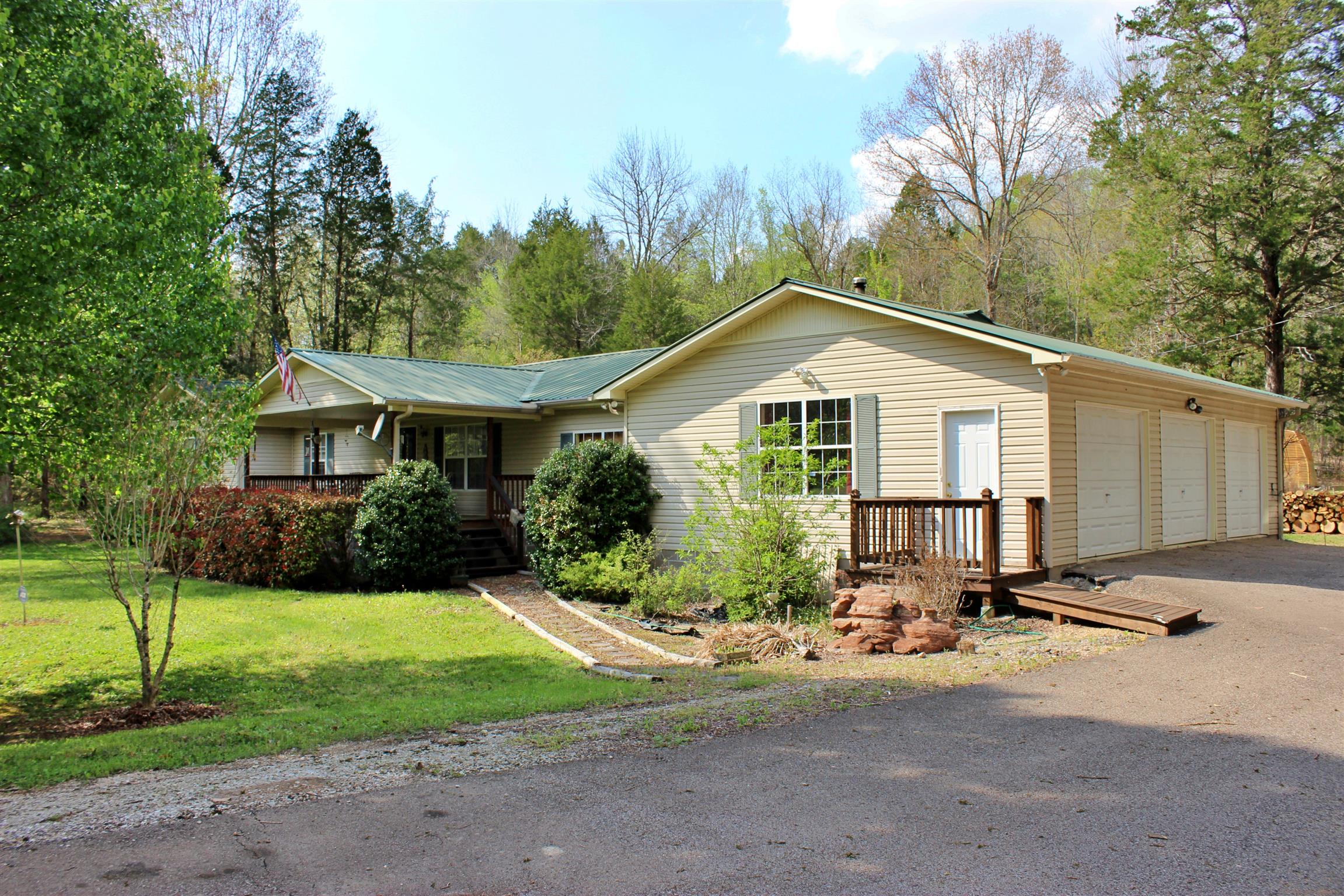 3174 Lower Lick Creek Road Linden, TN 37096 - Photo 1 of 17 Gallery Image 1