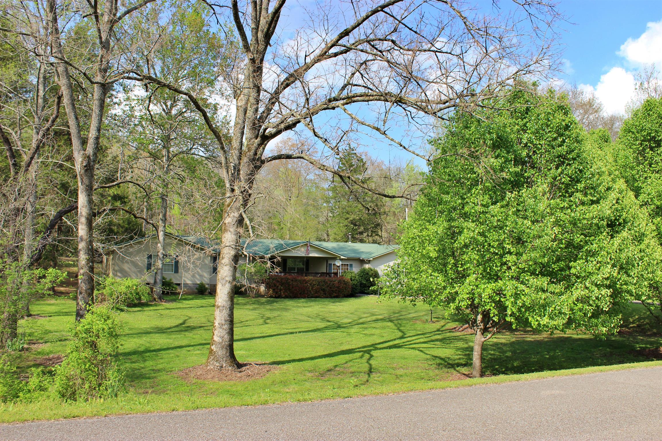 3174 Lower Lick Creek Road Linden, TN 37096 - Photo 2 of 17 Gallery Image 2