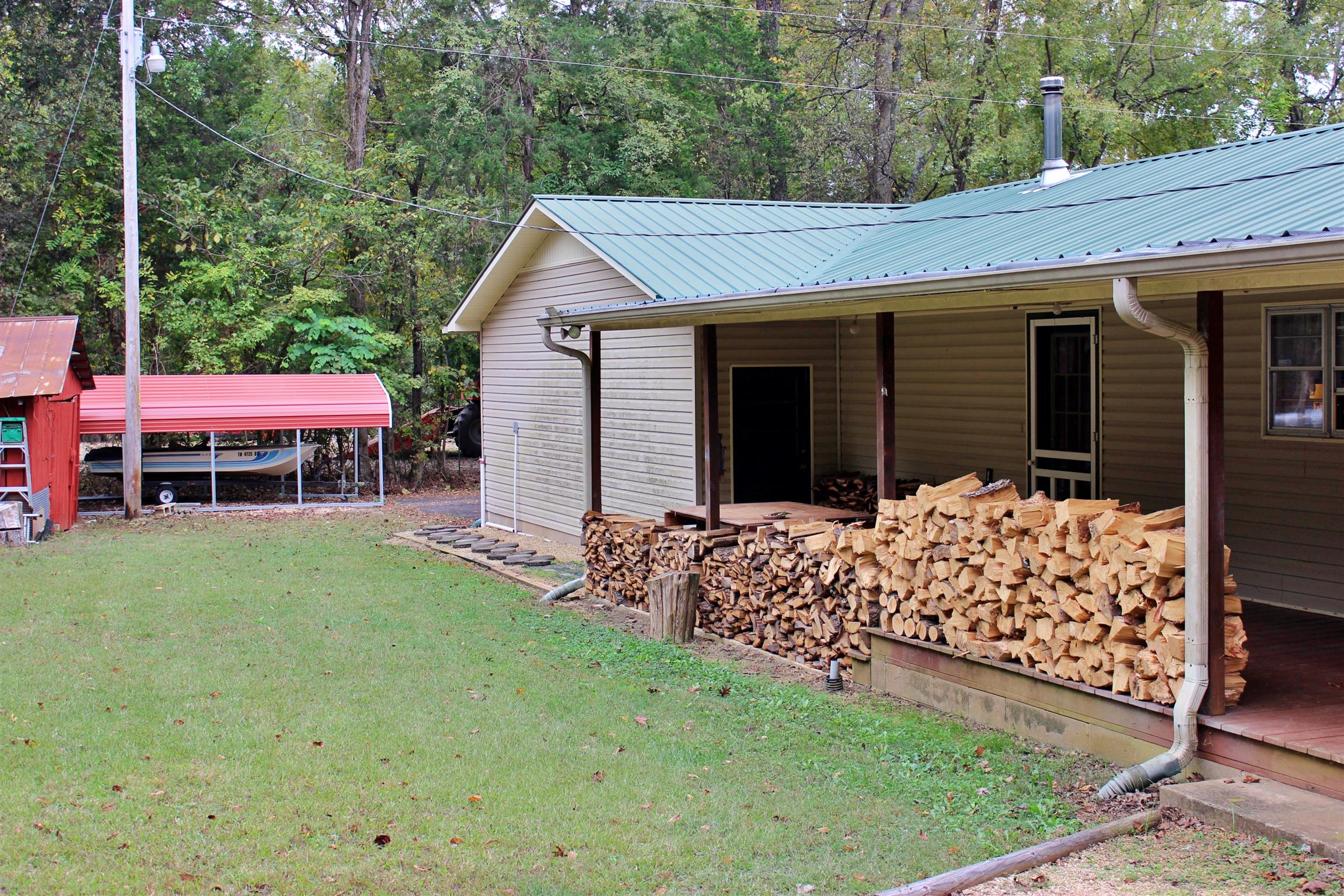 3174 Lower Lick Creek Road Linden, TN 37096 - Photo 5 of 17 Gallery Image 5