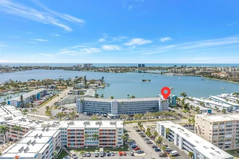 $475,000 | 1868 Shore Drive South, Unit 514, South Pasadena, FL 33707