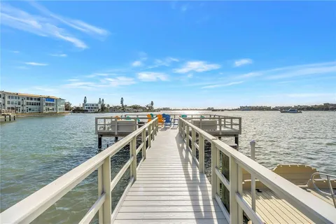 $475,000 | 1868 Shore Drive South, Unit 514, South Pasadena, FL 33707