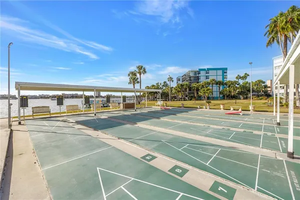 a view of a tennis court