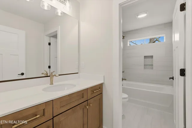 $1,159,900 | 8151 Nubbin Ridge Road, Knoxville, TN 37919