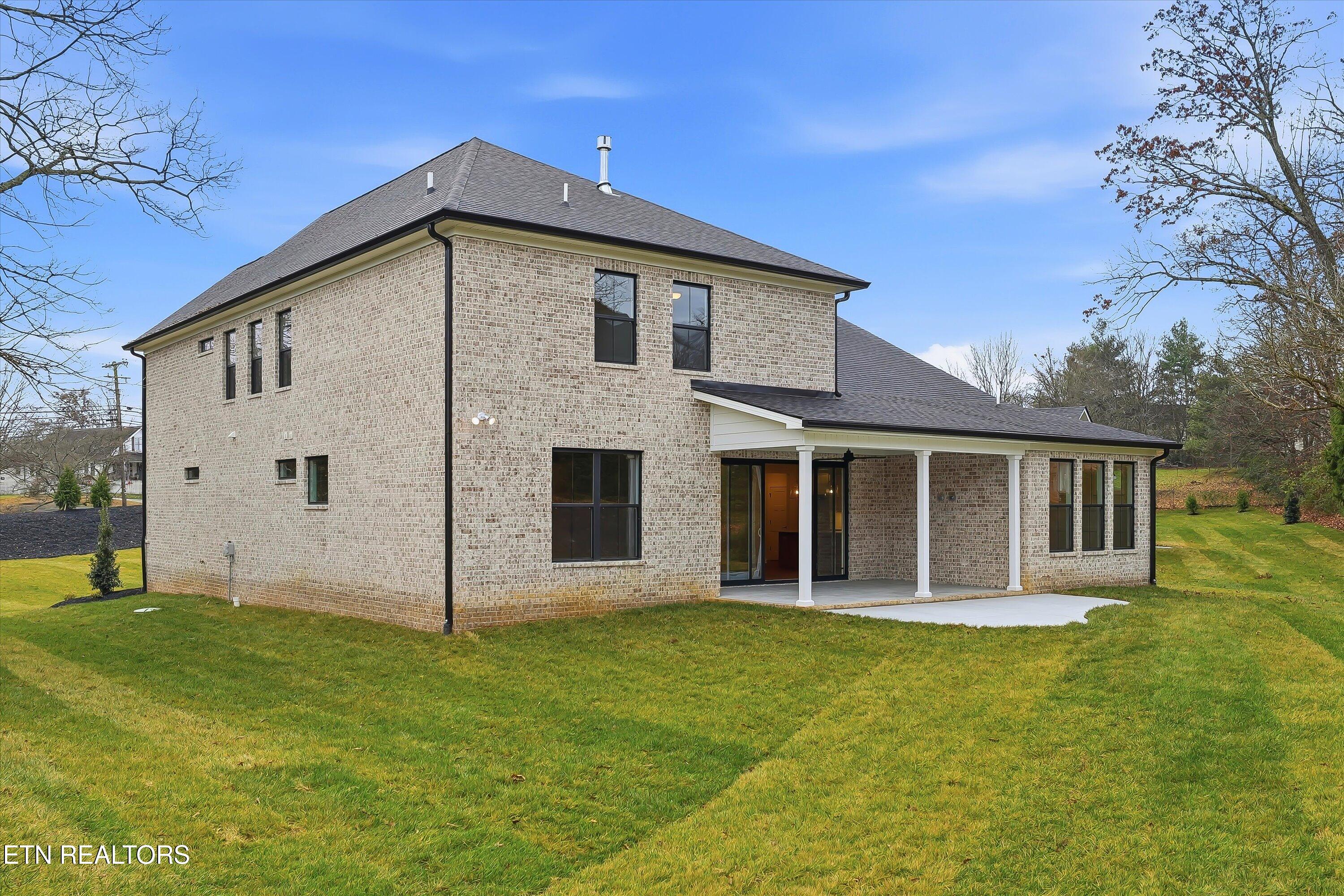 8151 Nubbin Ridge Road Knoxville, TN 37919 - Photo 5 of 49 35-8151 Nubbin Ridge Rd-35