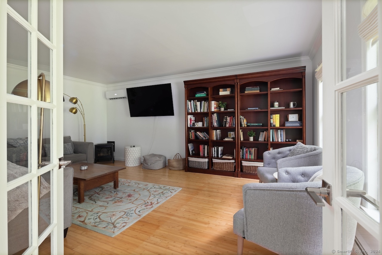 32 Burton Road Salisbury, CT 06068 - Photo 4 of 24