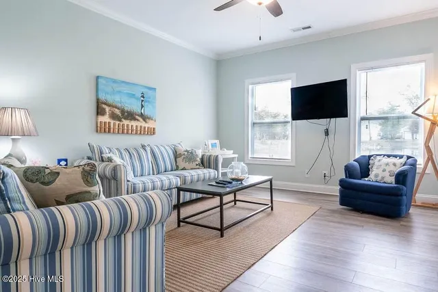 $2,350 | 512 West St George Street, Unit A, Southport, NC 28461