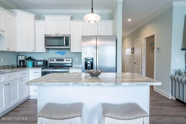 $2,350 | 512 West St George Street, Unit A, Southport, NC 28461